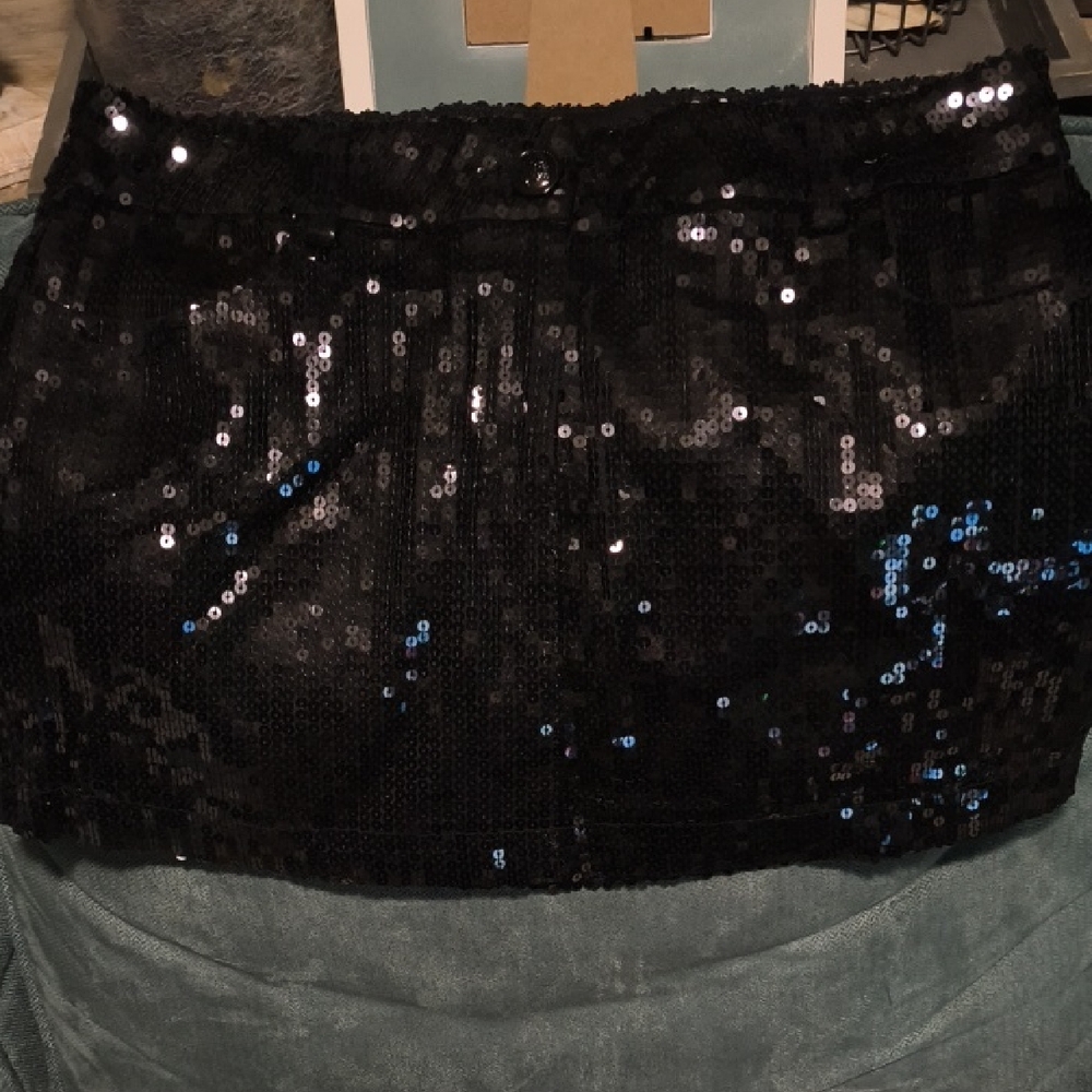 Forever 21 Shimmering Black Sequin Mini Skirt